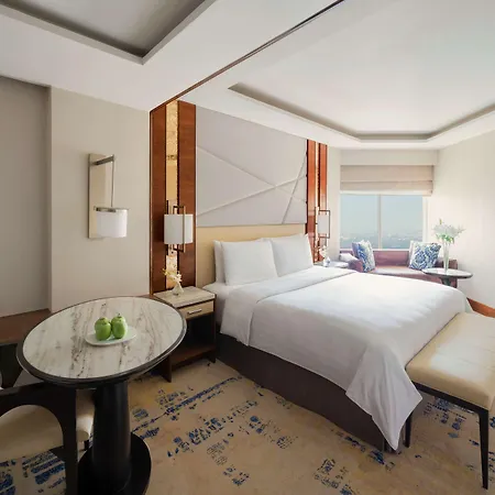 Shangri-La Eros New Delhi Exterior photo Deluxe Room