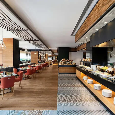 Shangri-La Eros New Delhi Exterior photo The restaurant